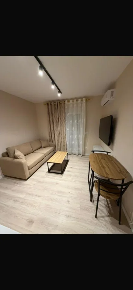 Tirane, jepet me qera apartament 1+1 Kati 1, 80 m² (OXHAKU(530581012-31))
