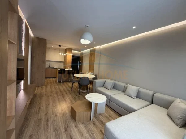 Tirane, jepet me qera apartament 1+1+Ballkon Kati 4, 73 m² 750 € (e88 construction)