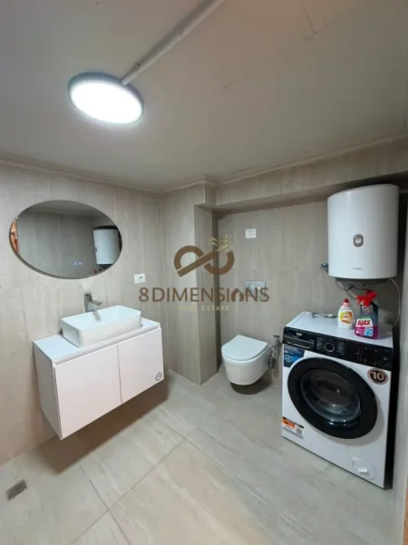 Tirane, jepet me qera apartament Dublex Kati 2, 62 m² 550 € (pallati me shigjeta)