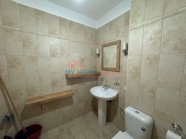 Tirane, jepet me qera apartament 1+1+Ballkon Kati 6, 70 m² 600 € (Rruga Frosina Plaku)