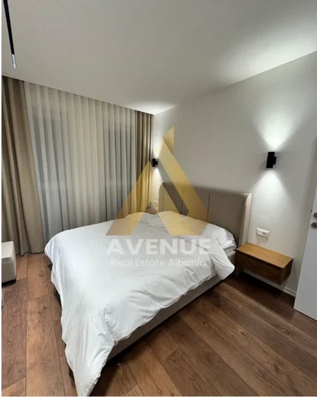 Tirane, jepet me qera apartament 2+1+Ballkon Kati 4, 95 m² 800 € (RrugaTelo Ndini)