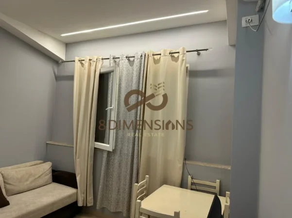 Tirane, jepet me qera apartament duplex Dublex Kati 6, 50 m² 430 € (kodra e diellit)