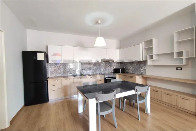 Tirane, shitet apartament 2+1+Aneks+Ballkon Kati 5, 109 m² 220.000 € 