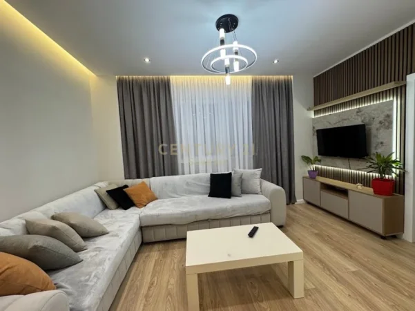 Tirane, shes apartament 2+1 Kati 1, 81 m² 170.000 € (Rruga Eleonora)