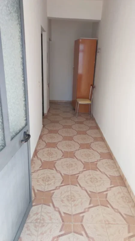 Tirane, jepet me qera apartament 1+1 Kati 2, 67 m² 450 € (Concord Center)