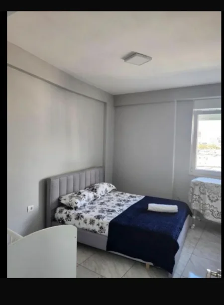 Tirane, jepet me qera apartament 1+1 Kati 3, 50 m² 800 € (KOMUNA E PARISIT KIKA 2)