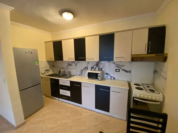 JEPET ME QERA APARTAMENT 2+1 TEK PROKURORIA, RRUGA E DURRESIT