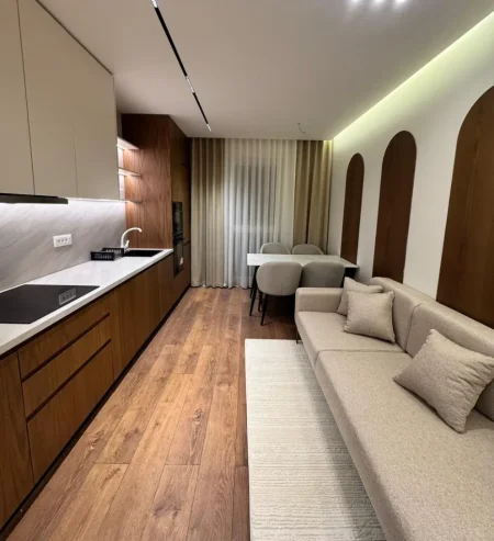 Tirane, jepet me qera apartament 2+1 , 90 m² 800 € 