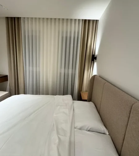 Tirane, jepet me qera apartament 2+1 , 90 m² 800 € 
