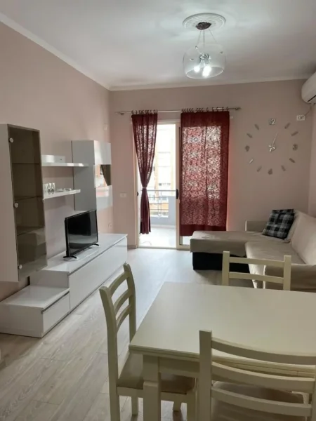 Tirane, jepet me qera apartament 1+1 Kati 3, 60 m² 500 € (Astir)