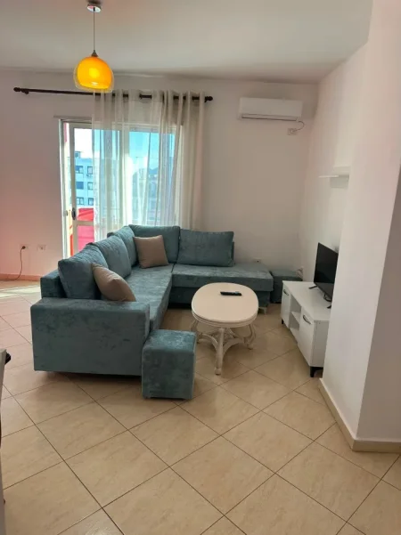 Tirane, jap me qera apartament 3+1 Kati 8, 120 m² 580 € (mikel maruli)
