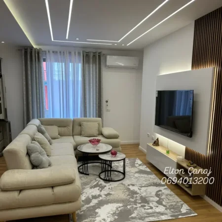 Tirane, shitet apartament 2+1+Ballkon Kati 4, 90 m² 158.000 € (Pallatet Çabej Rruga Besim Alla)