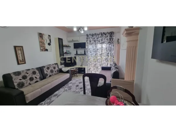 Tirane, jap me qera apartament Kati 1, 100 m² 450 € (Pallatet Cabej)