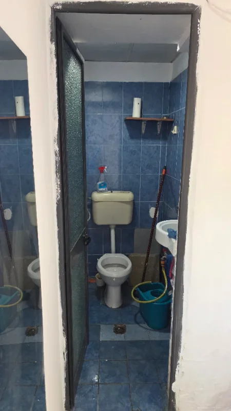Tirane, shitet dyqan Kati 0, 40 m² 120.000 € (Rruga Imer Ndregjoni)