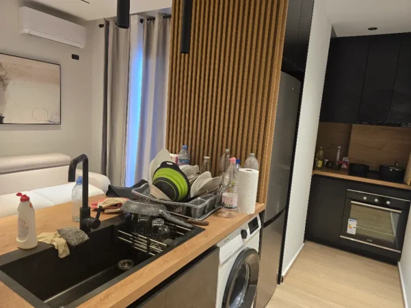 Golem, jap me qera apartament 1+1+Ballkon Kati 3, 50 m² 60 €
