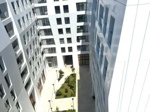 Tirane, jepet me qera apartament 2+1+Ballkon , 97 m² 600 € 