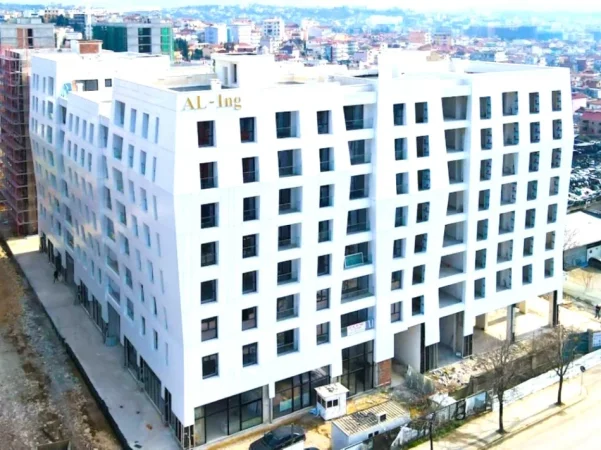Tirane, jepet me qera apartament 2+1+Ballkon , 97 m² 600 € 