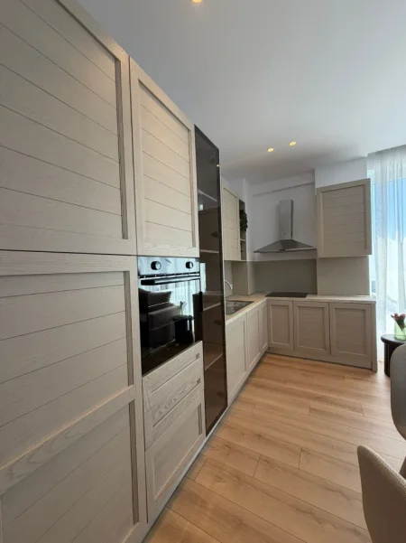 Tirane, jepet me qera apartament 1+1+Ballkon Kati 6, 70 m² 105.000 € 