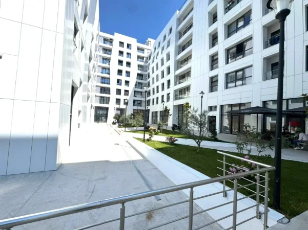 Tirane, jepet me qera apartament 2+1+Ballkon , 95 m² 500 € 