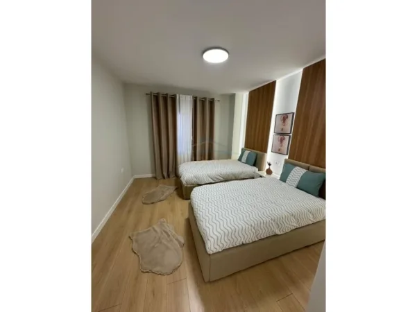 Tirane, shitet apartament 2+1+Ballkon Kati 8, 116 m² 280.000 € (Zogu i Zi)