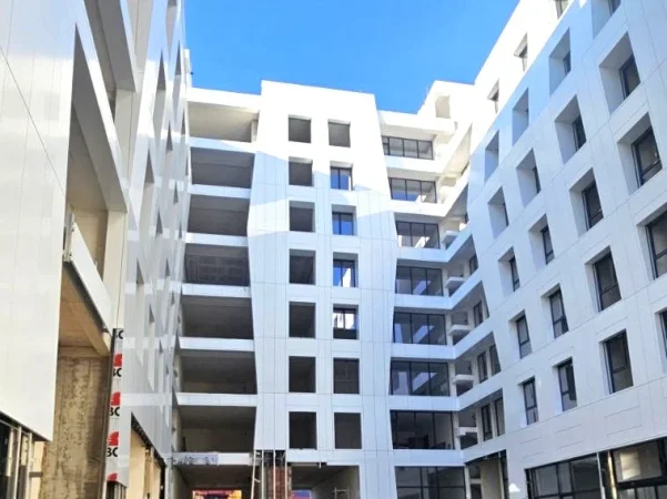 Shqiperi, shitet apartament 2+1+Ballkon , 102 m² 188.700 € 