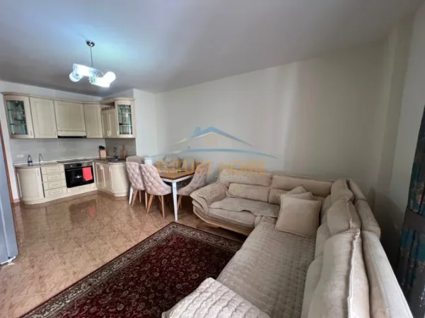 Tirane, shitet apartament 2+1+Ballkon Kati 4, 97 m² 210.000 € (Prane Delijorgjit)