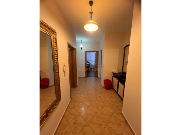 Tirane, shitet apartament 2+1+Ballkon Kati 4, 97 m² 210.000 € (Prane Delijorgjit)