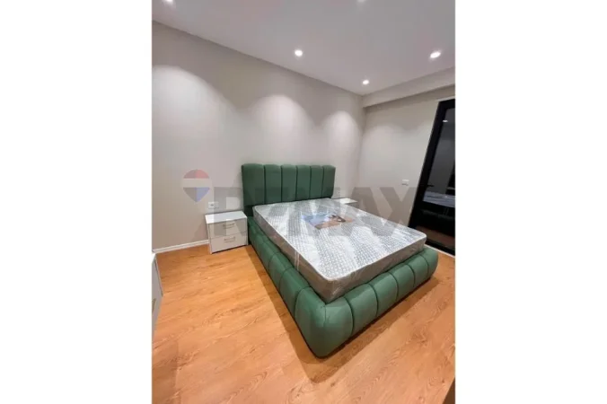 Tirane, jepet me qera apartament 2+1 Kati 2, 120 m² 800 € (Rruga Egnatia)