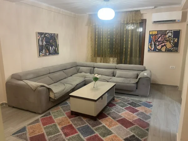 Tirane, shitet apartament 1+1 Kati 6, 88 m² 250.000 € (Qender)