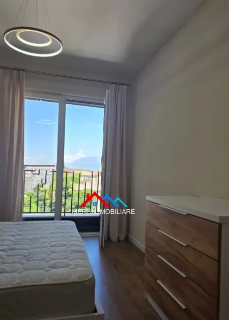 Tirane, jepet me qera apartament 1+1+Ballkon Kati 3, 64 m² 560 € (RRUGA 5 MAJI)