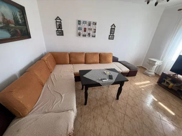 Tirane, shitet apartament 1+1 Kati 5, 53 m² 80.000 € (Rruga Njazi Meka)