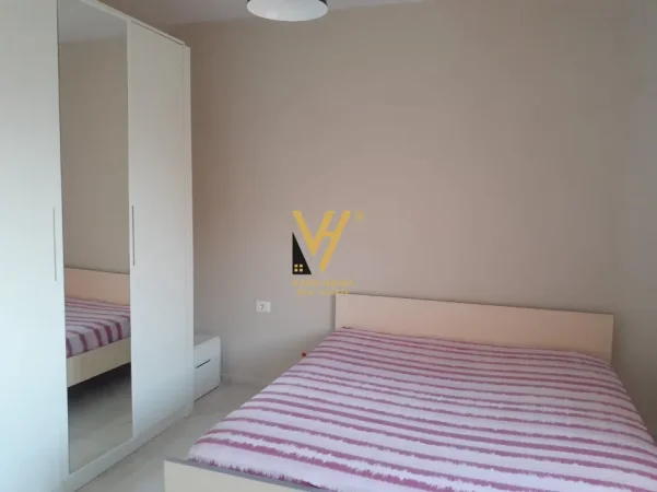 Tirane, jepet me qera apartament 3+1+Ballkon Kati 3, 115 m² 570 € (RRUGA E ELBASANIT)