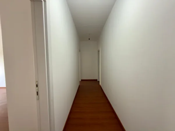 Tirane, jepet me qera apartament 2+1 Kati 2, 128 m² 600 € (21 Dhjetori)