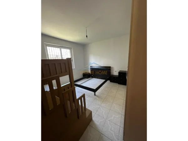 Tirane, jepet me qera shtepi Vile 1 Katshe Kati 1, 300 m² 400 € 