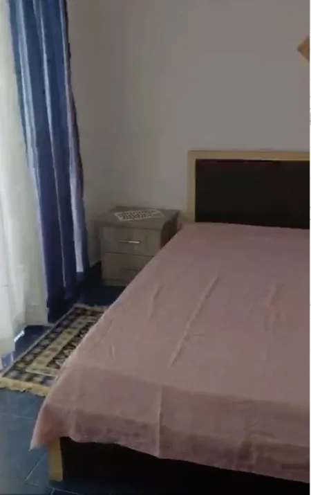 Vlore, jap me qera apartament ne plazh 1+1+A+BLK Kati 1, 60 m² ,30 euro/nata (Nermin Vlora,Mbas Shkolles Industriale)