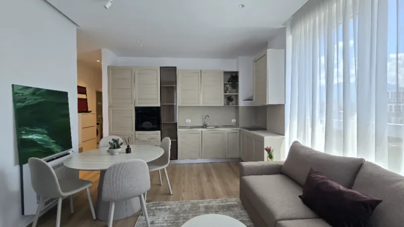 Tirane, jepet me qera apartament Kati 6, 67 m² 95000 leke (KESH)