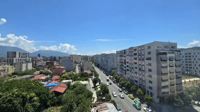 Tirane, jepet me qera apartament Kati 6, 67 m² 95000 leke (KESH)