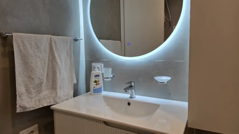 Tirane, jepet me qera apartament Kati 6, 67 m² 95000 leke (KESH)