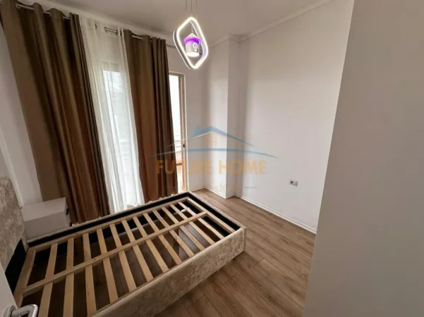 Tirane, shitet apartament 2+1+Ballkon Kati 8, 81 m² 155.000 € 