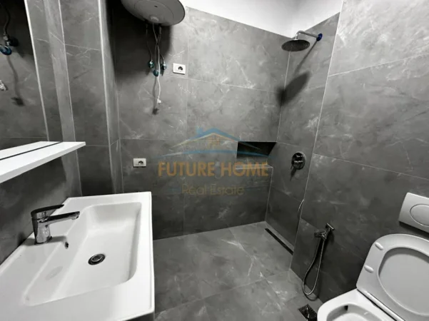 Tirane, shitet apartament 2+1+Ballkon Kati 8, 81 m² 155.000 € 