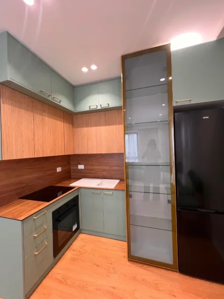 Tirane, jepet me qera apartament 2+1+Ballkon Kati 7, 100 m² 750 € (Don Bosko/Rr.Egnatia)