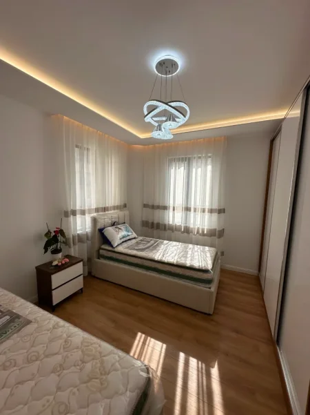 Tirane, shitet apartament 2+1+Aneks+Ballkon Kati 7, 116 m² 255.000 € (Pallati me Shigjeta)