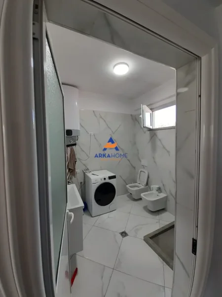 Tirane, jepet me qera Vile Vile 2 Katshe Kati 2, 160 m² 1.585 € 