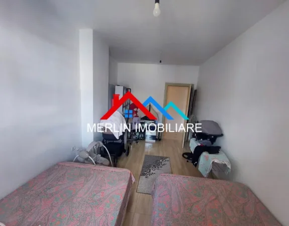 Tirane, jepet me qera apartament 2+1+Ballkon Kati 8, 100 m² 495 € (RRUGA 3 DESHMORET,YZBERISHT)