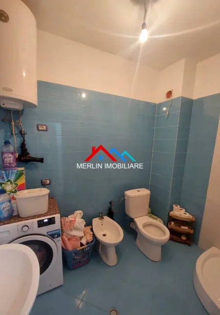 Tirane, jepet me qera apartament 2+1+Ballkon Kati 8, 100 m² 495 € (RRUGA 3 DESHMORET,YZBERISHT)