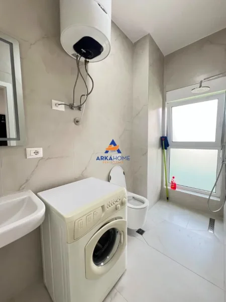 JEPET ME QIRA APARTAMENT 2+1+BALLKON "ALI DEM, KOMPLEKSI KADIU" 45000 LEKE