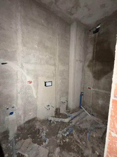 Tirane, shitet apartament 1+1 , 72 m² 304.000 € 