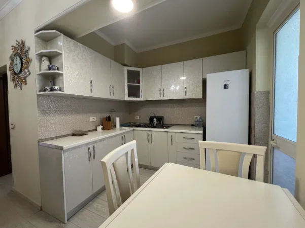 Durres, jepet me qera apartament 2+1 Kati 3, 68 m² 600 €