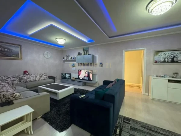 Tirane, shitet apartament 3+1 Kati 4, 155 m² 250.000 € (Astir Action143128)