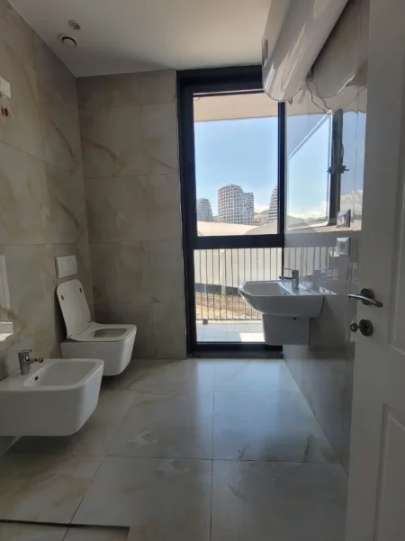 Shqiperi, jepet me qera ambjent biznesi Kati 2, 132 m² 1.450 € 